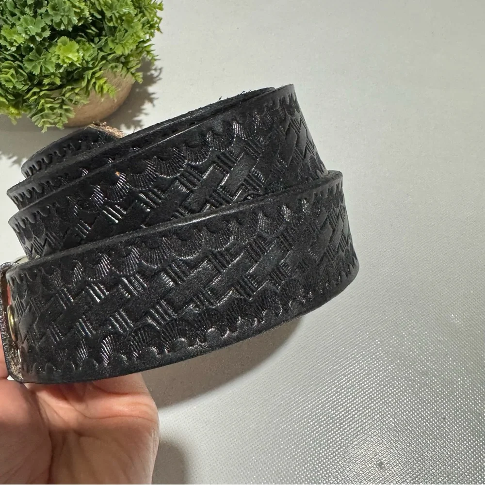 Vintage Black Full Grain Tooled Textured‎ Leather Belt Mens Size 38 Western Boho